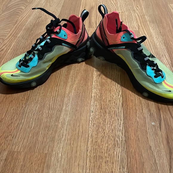 Nike React Element 87 'Hyper Fusion - Picture 4 of 4